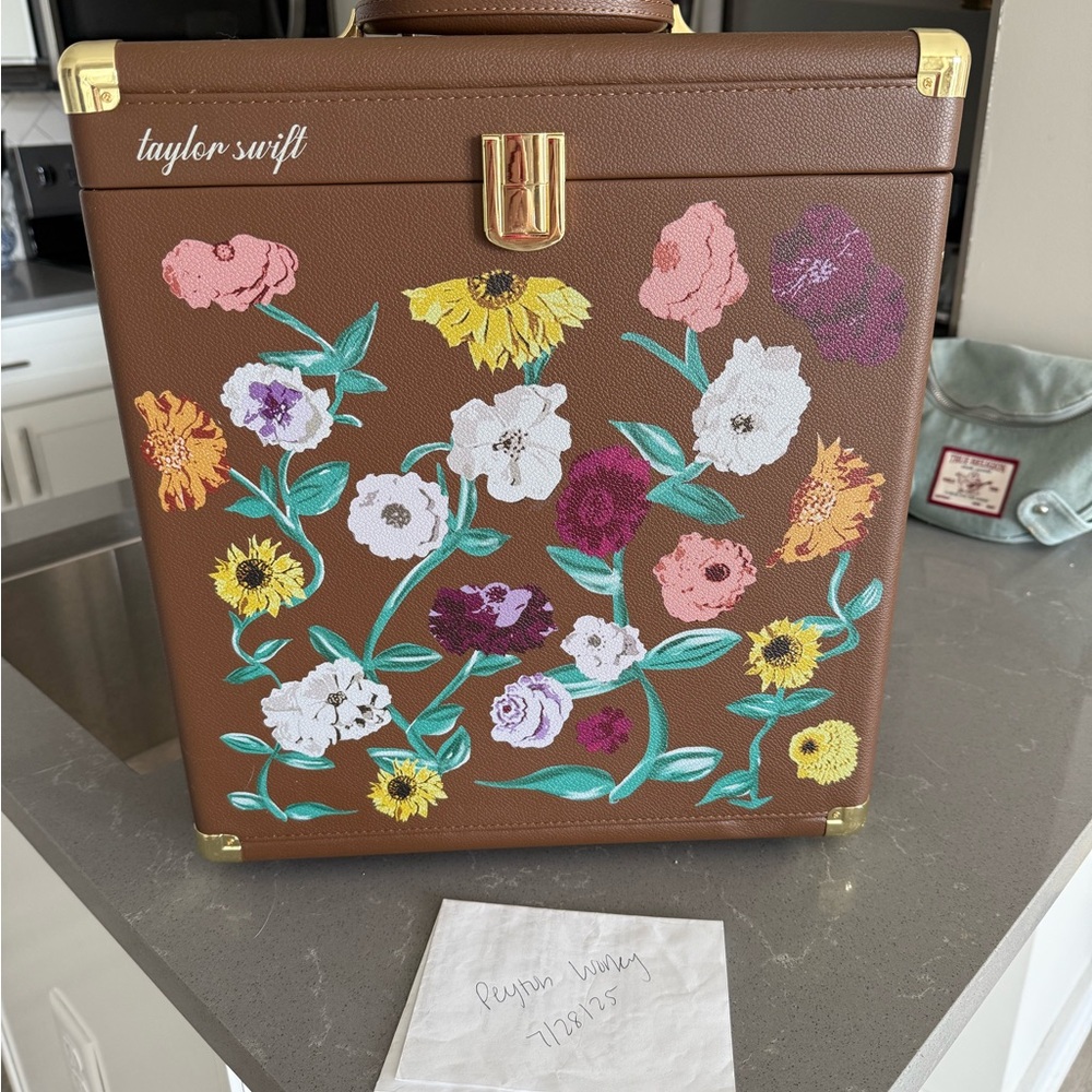 Taylor Swift Brown Vinyl Record Case with Floral Design